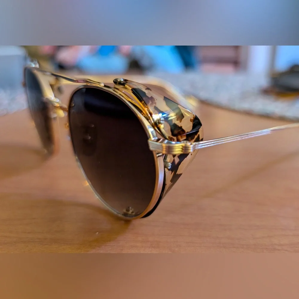 KREWE Earhart Round- Gold and Tortoise Aviator Sunglasses - Picture 2 of 4